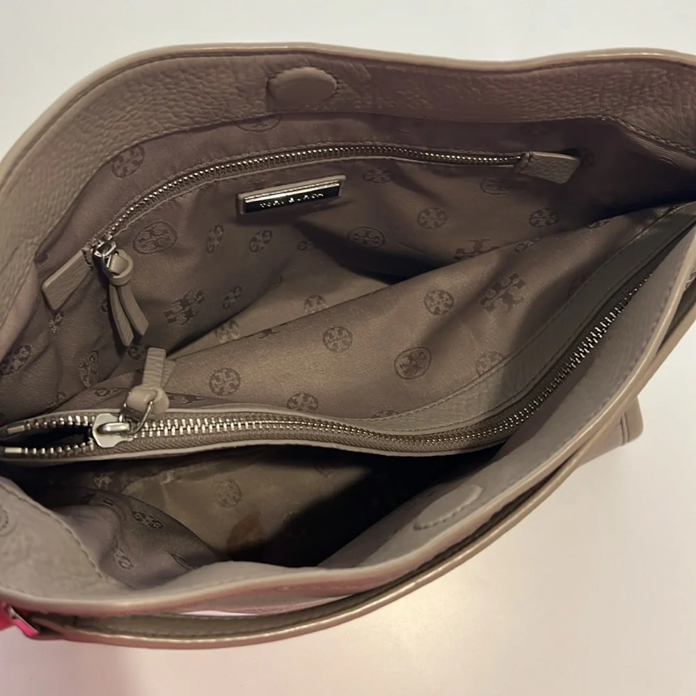 Tory Burch tote - Picture 4 of 4